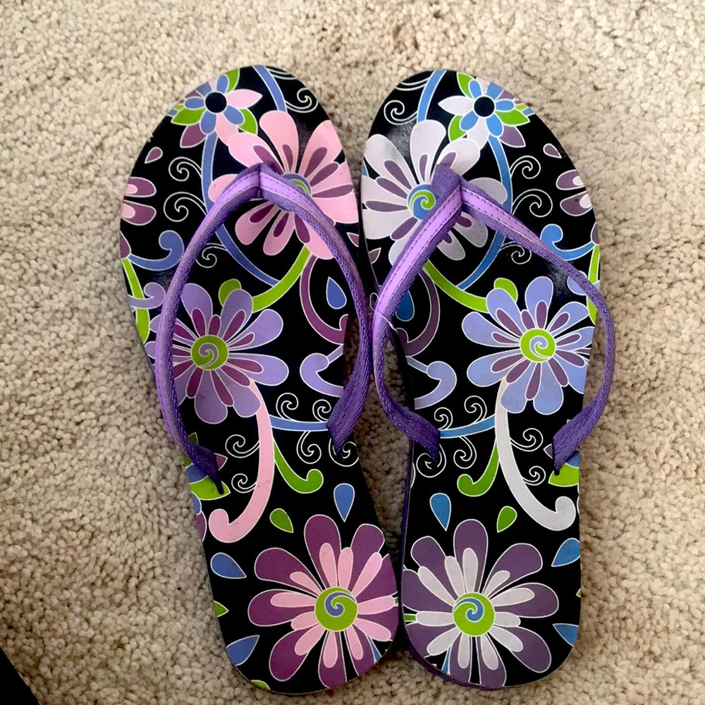 Purple flower sandals/flip flops